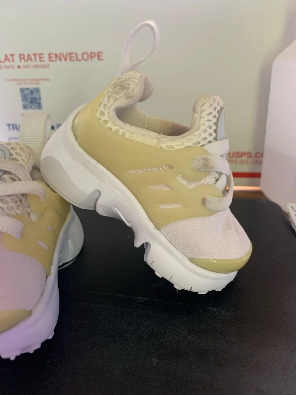 Nike Little Presto Triple White Baby Sneakers 2C Unisex T3